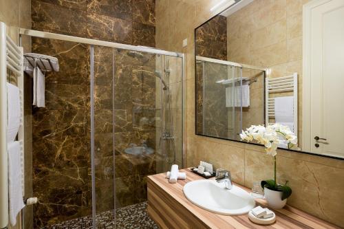 Hotel Saint Germain - 786