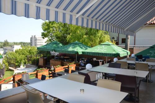 Hotel Saint Germain - 822