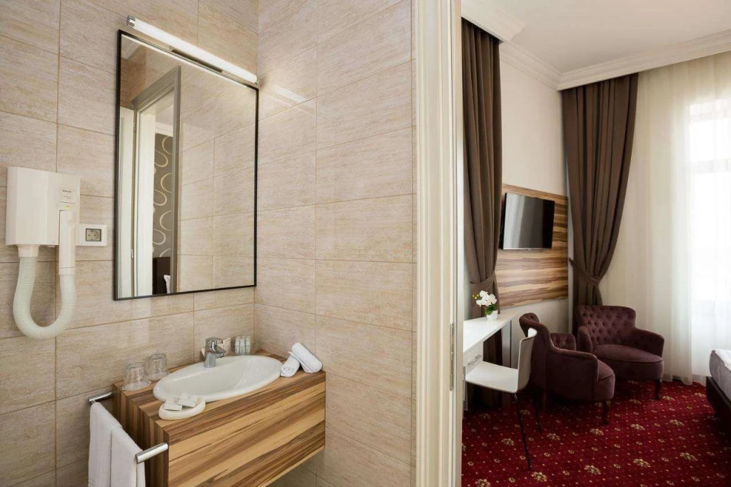 Hotel Saint Germain - 507