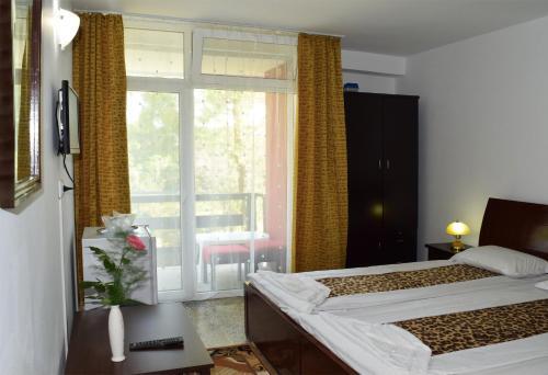 Hotel Sanda - 925