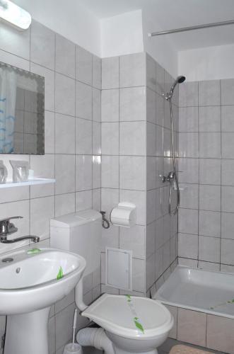 Hotel Sanda - 358