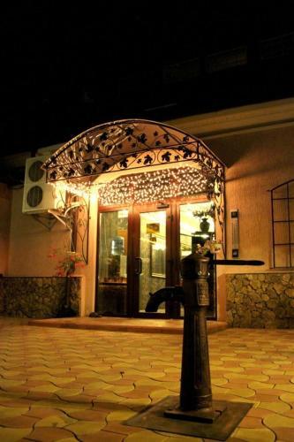 Hotel Style - 303