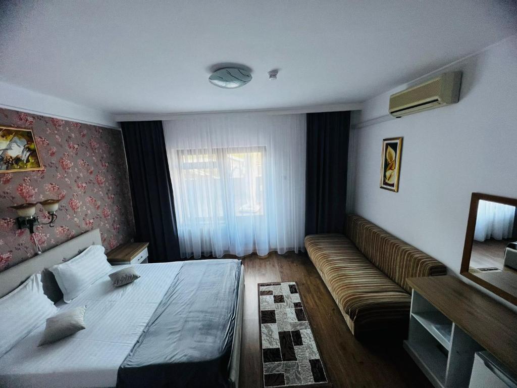 Hotel Suprem - 372