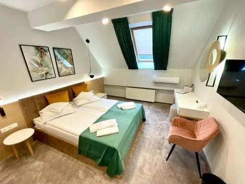 Hotel Szeifert - 476