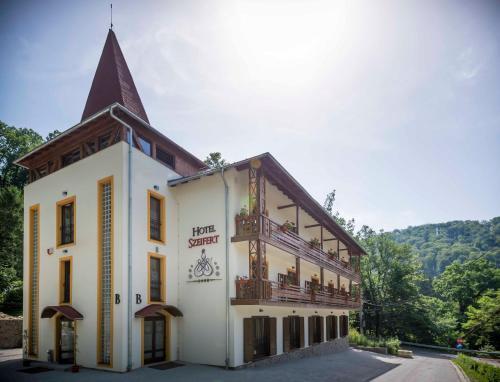 Hotel Szeifert - 641