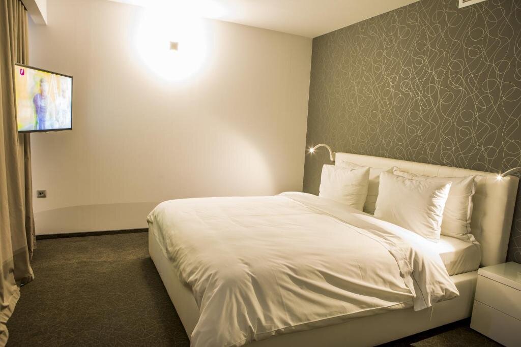 Hotel Tempo - 855