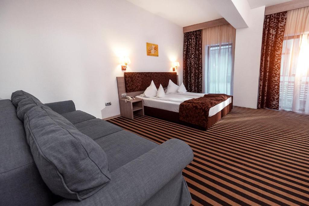 Hotel Tisa - 320