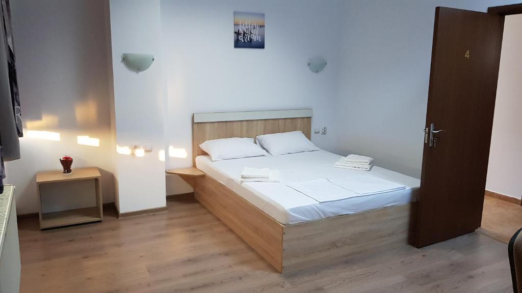 Hotel Tomi - 873