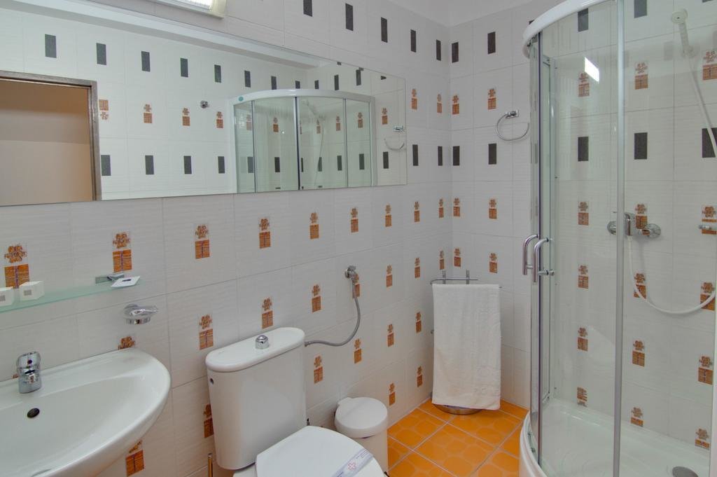 Tranzzit Hotel - 716