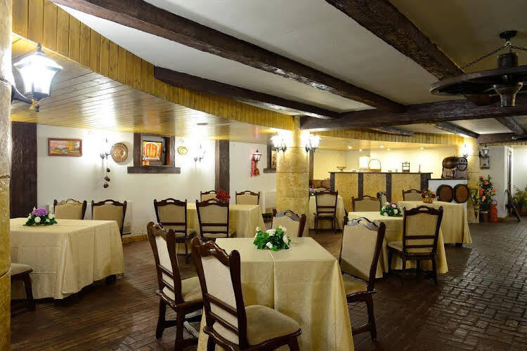Hotel & Restaurant Trio - 728