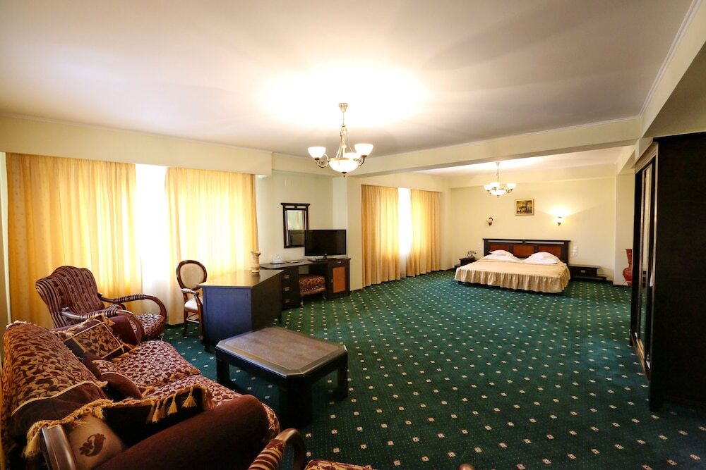 Victoria Hotel - 612