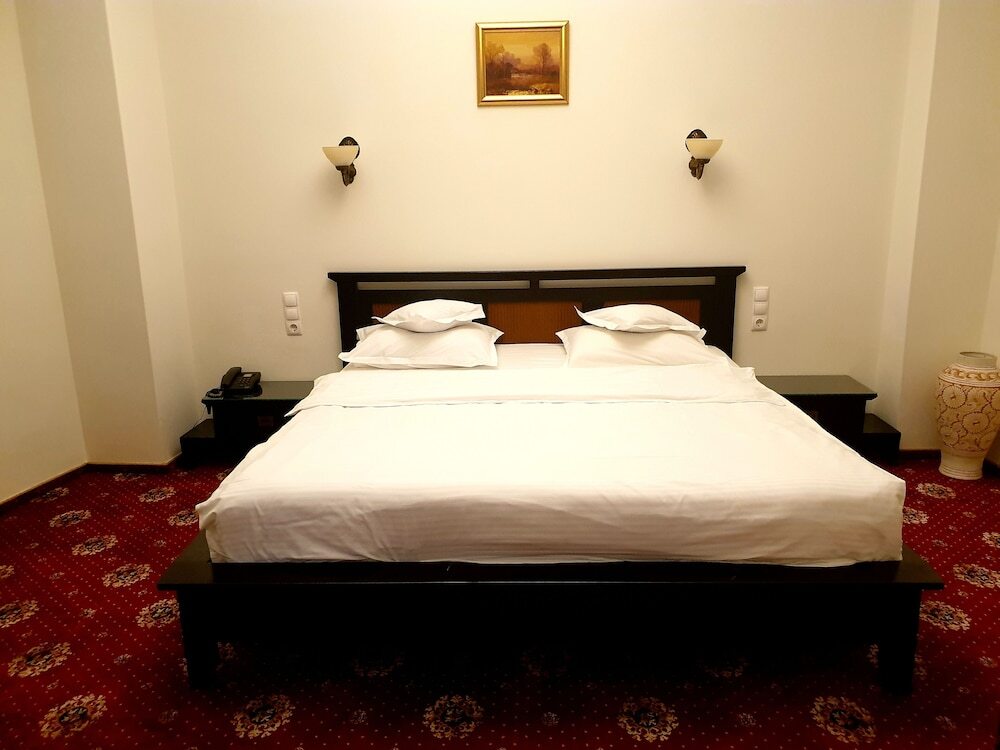 Victoria Hotel - 438