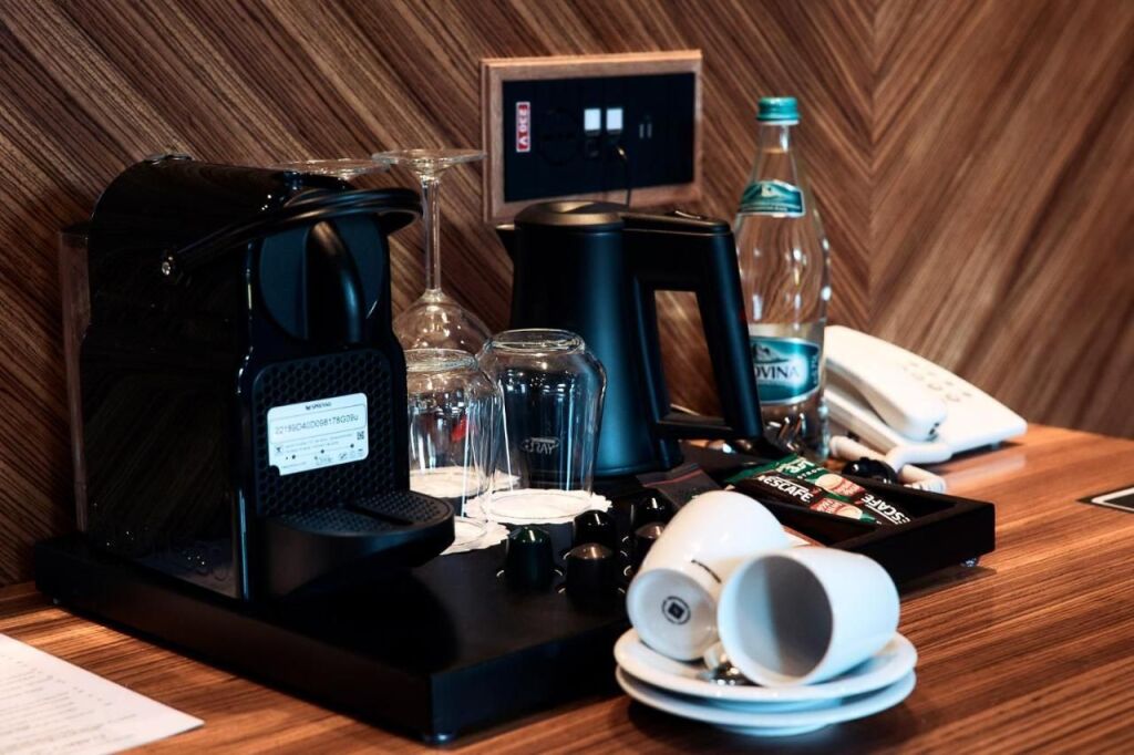 Hotel Viena - 98