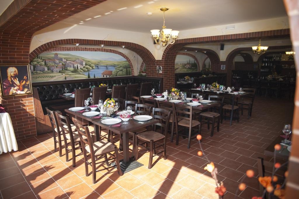 West Plaza Hotel - 375