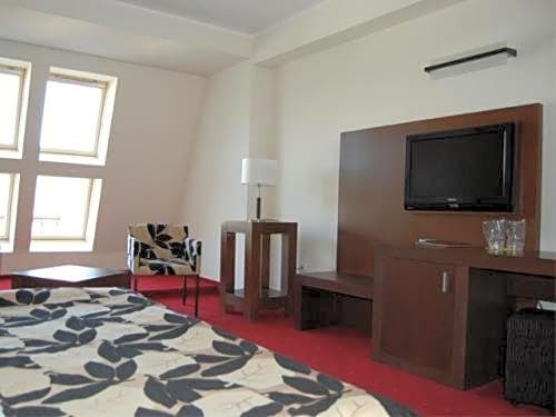 Hotel Wolf 2 - 299