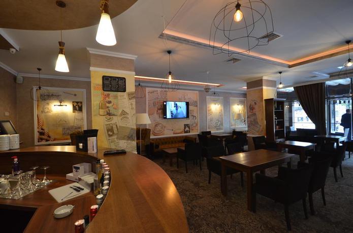 Yaky Center Hotel - 756