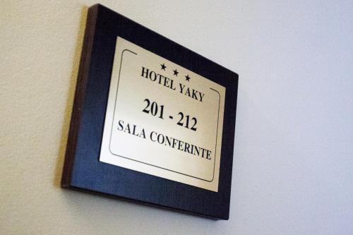 Yaky Center Hotel - 379