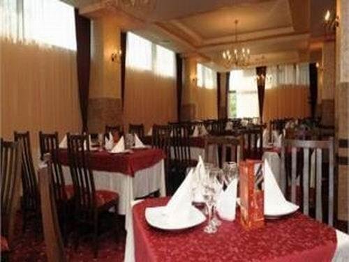 Yaky Center Hotel - 784