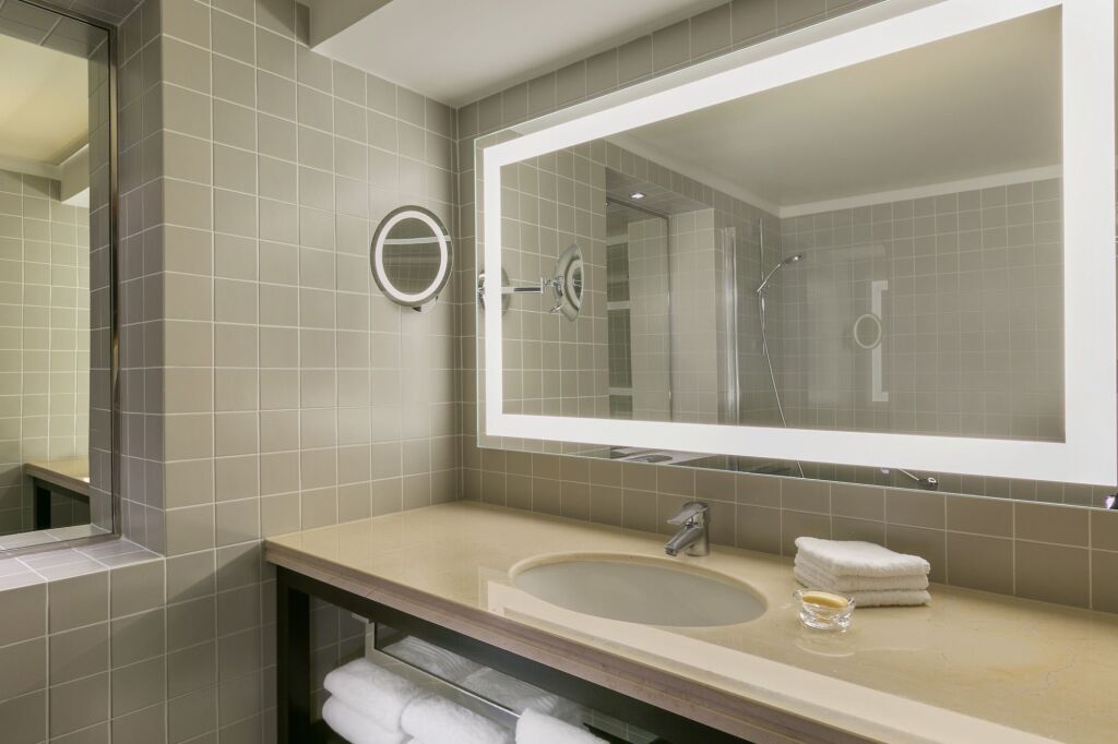 Sheraton Bucharest Hotel - 83