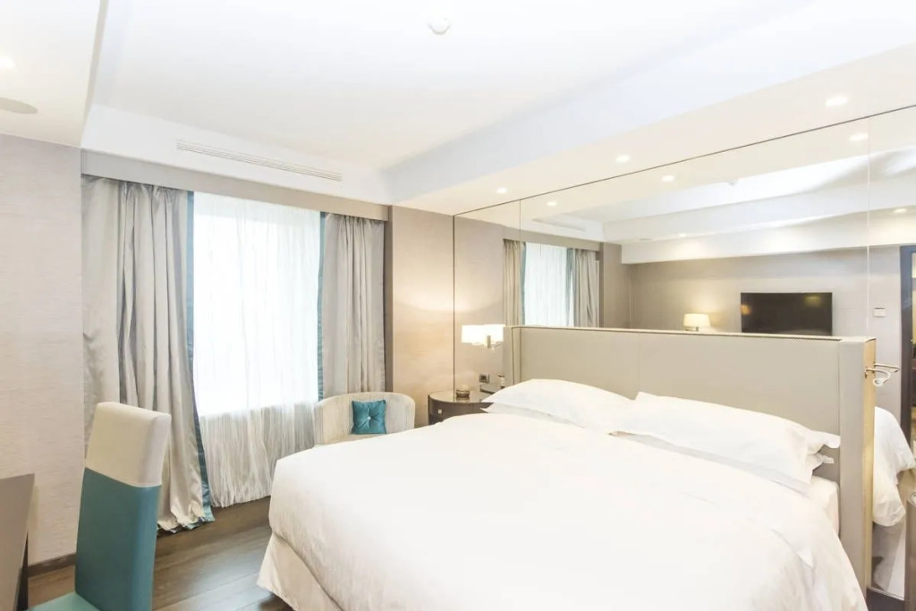 Sheraton Bucharest Hotel - 585