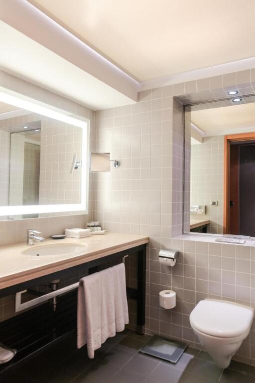 Sheraton Bucharest Hotel - 918