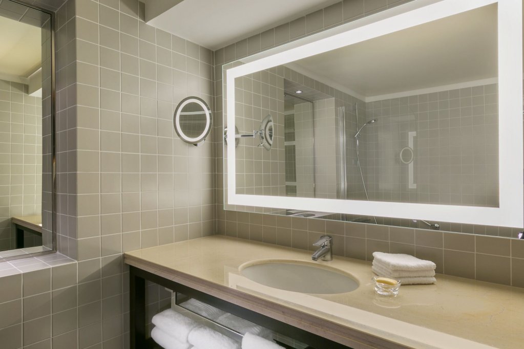 Sheraton Bucharest Hotel - 489