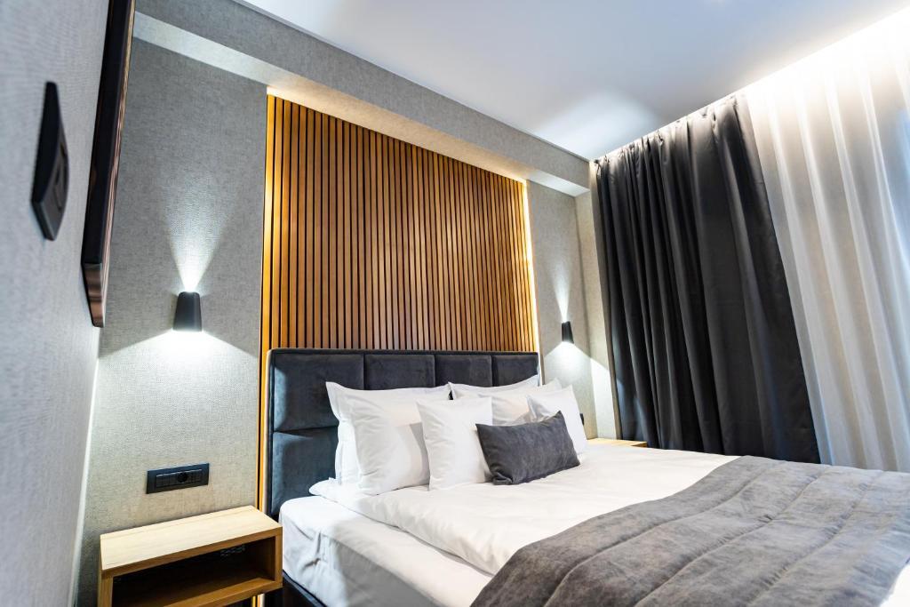 Hugo Hotel - 880