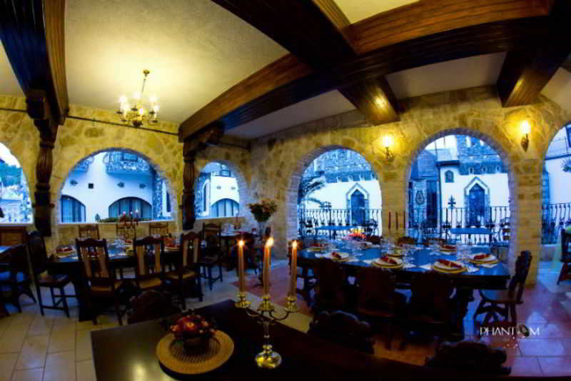 Hunter Prince Castle Hotel - 231