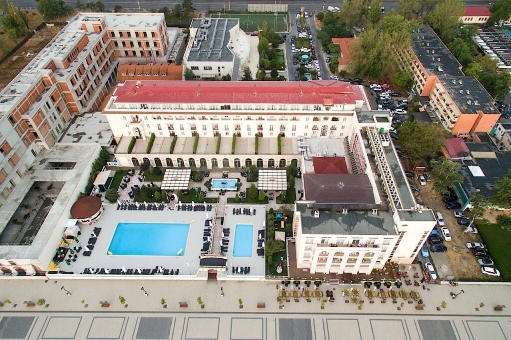 Iaki Hotel - 927