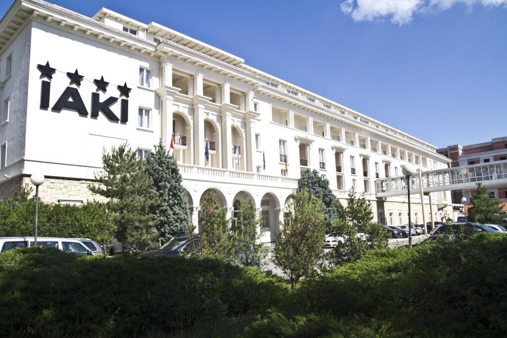 Iaki Hotel - 298