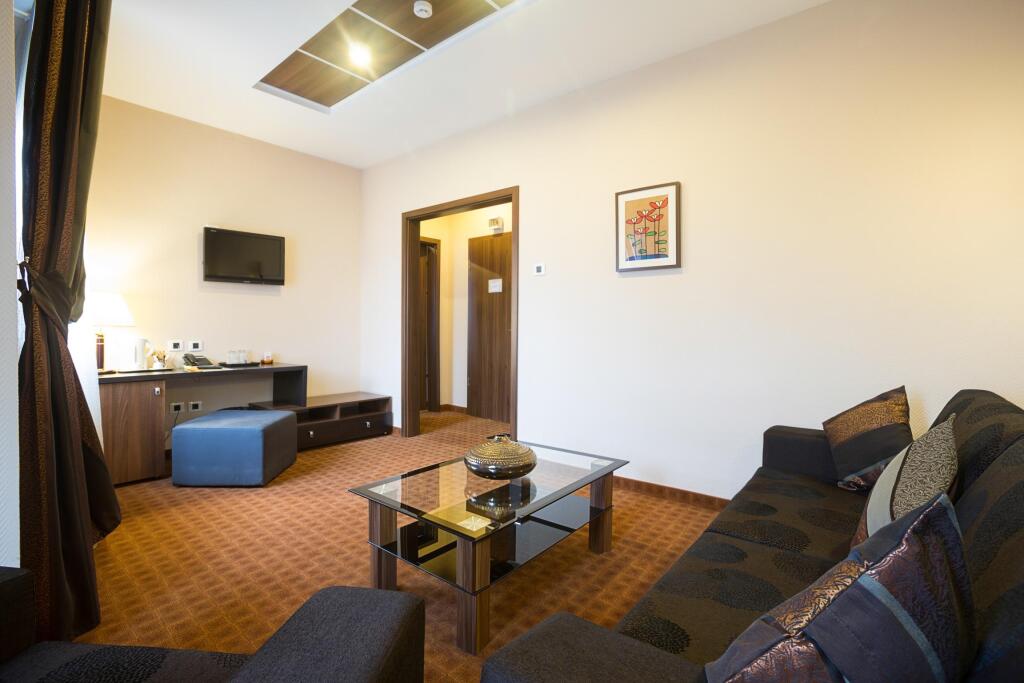 Inter Business Bucharest Hotel - 978