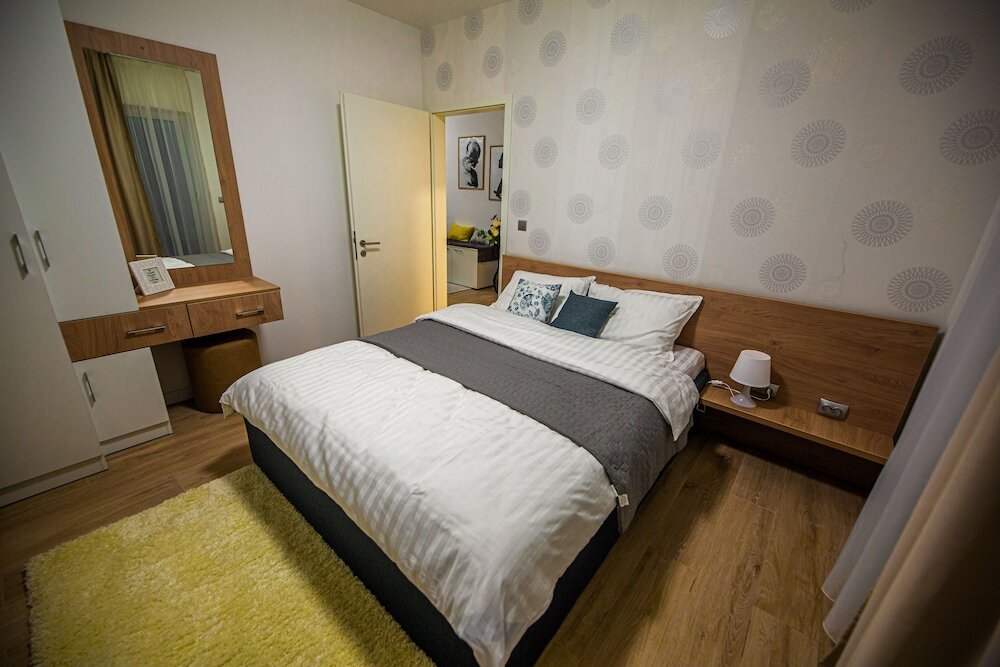 Intercity Residence - Private apartments - 790