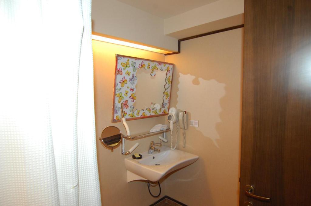 Ioana Hotels - 871