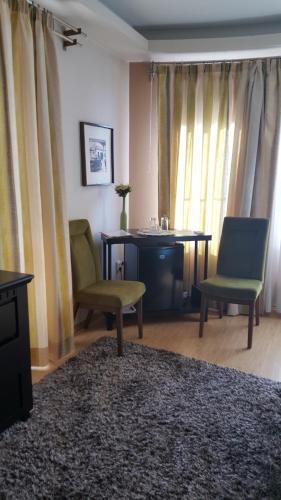 Johanna House - 483