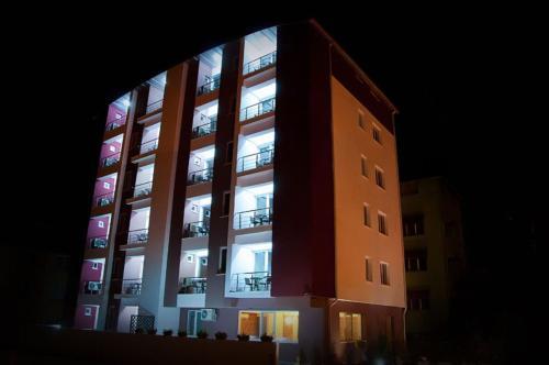 Joy Life Residence - 693