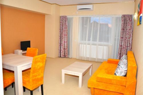 Joy Life Residence - 758