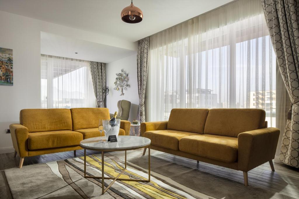 Kanopian Penthouse Hotel - 196