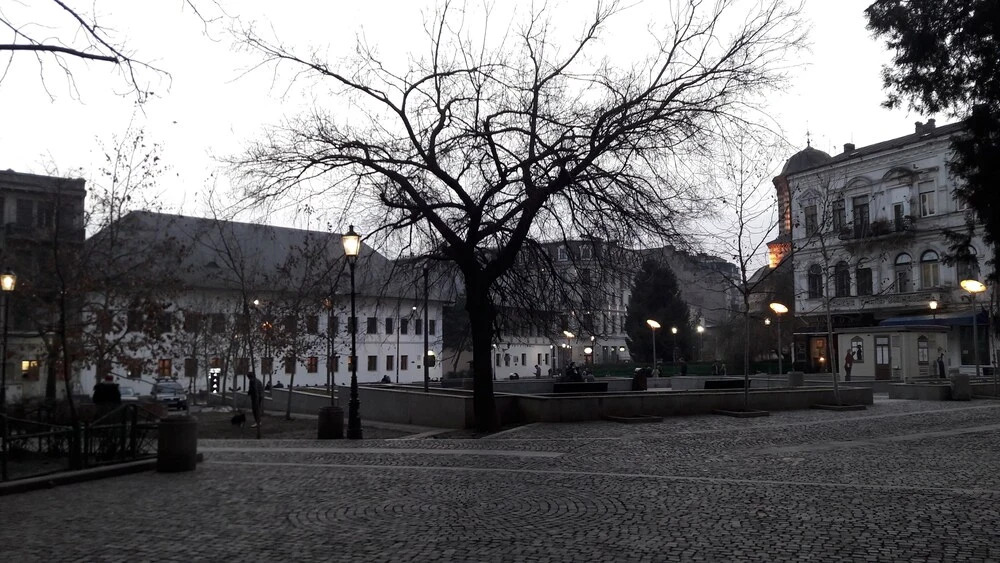 Km 0 Unirii Old Town - 402