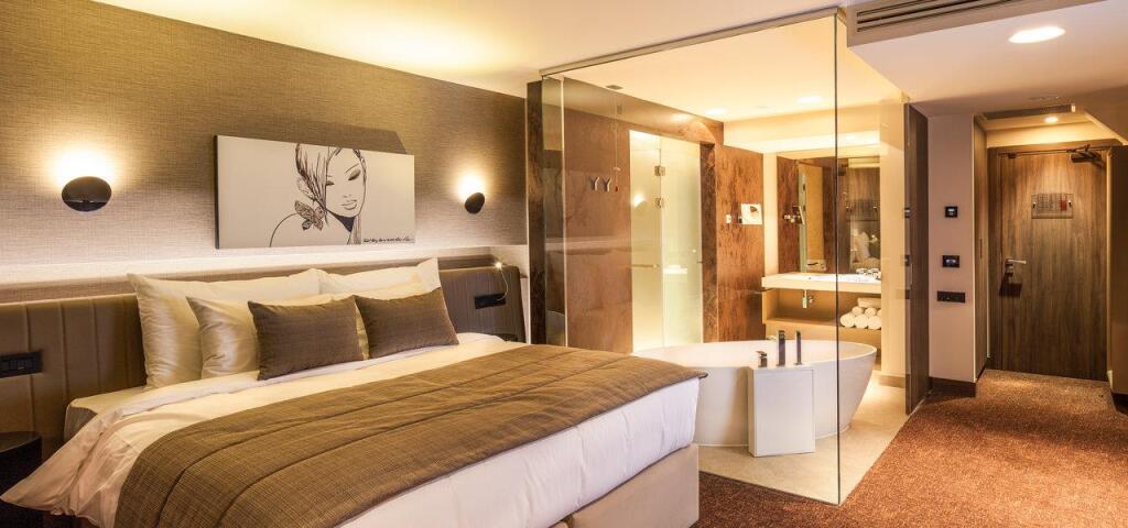 Kronwell Brasov Hotel - 385