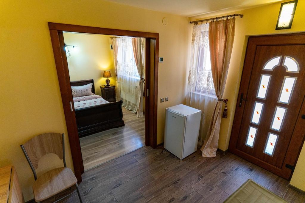 La Bebe 1 Bed - 200