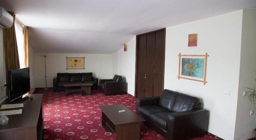 Hotel La Dolce Vita - 128