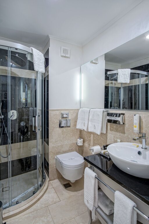 Old Town Boutique Hotel - 562