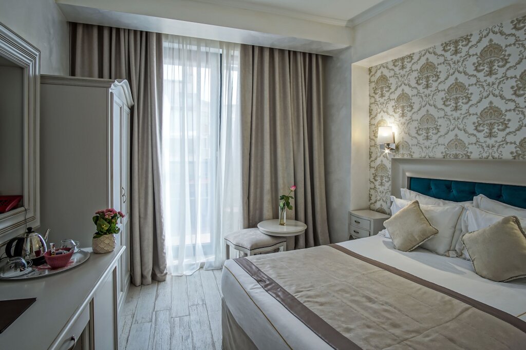 Old Town Boutique Hotel - 636