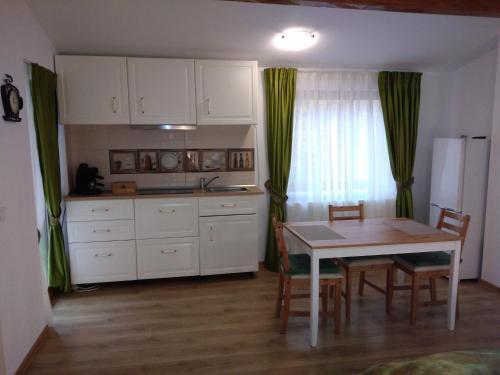 Pensiune păstrăvărie La pintea haiducu - 621