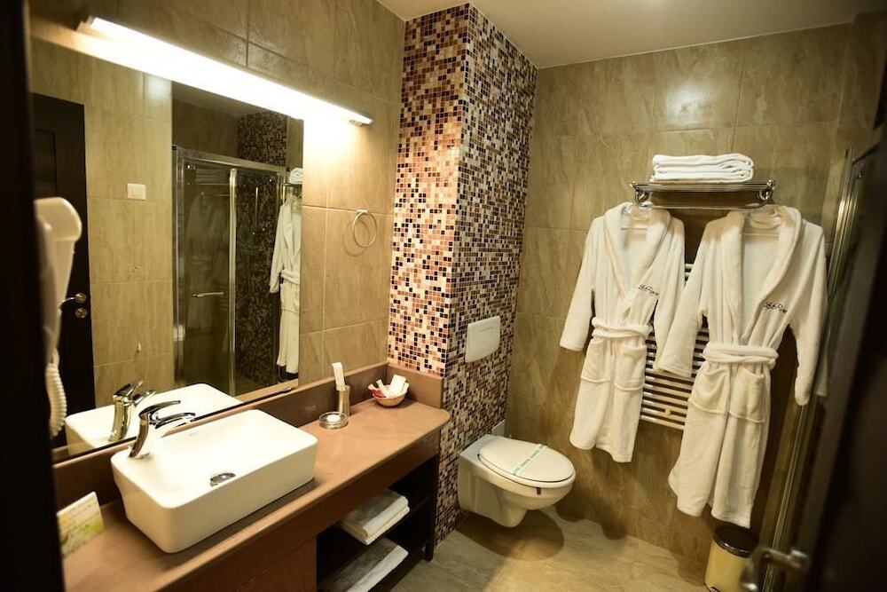 La Rocca Hotel Boutique - 281