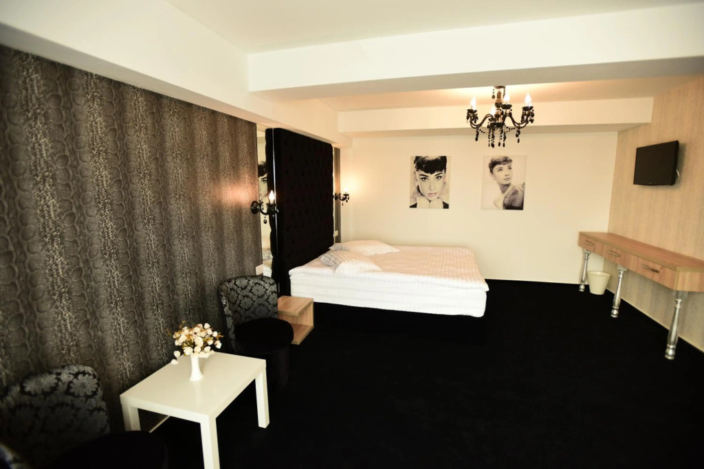 La Rocca Hotel Boutique - 989