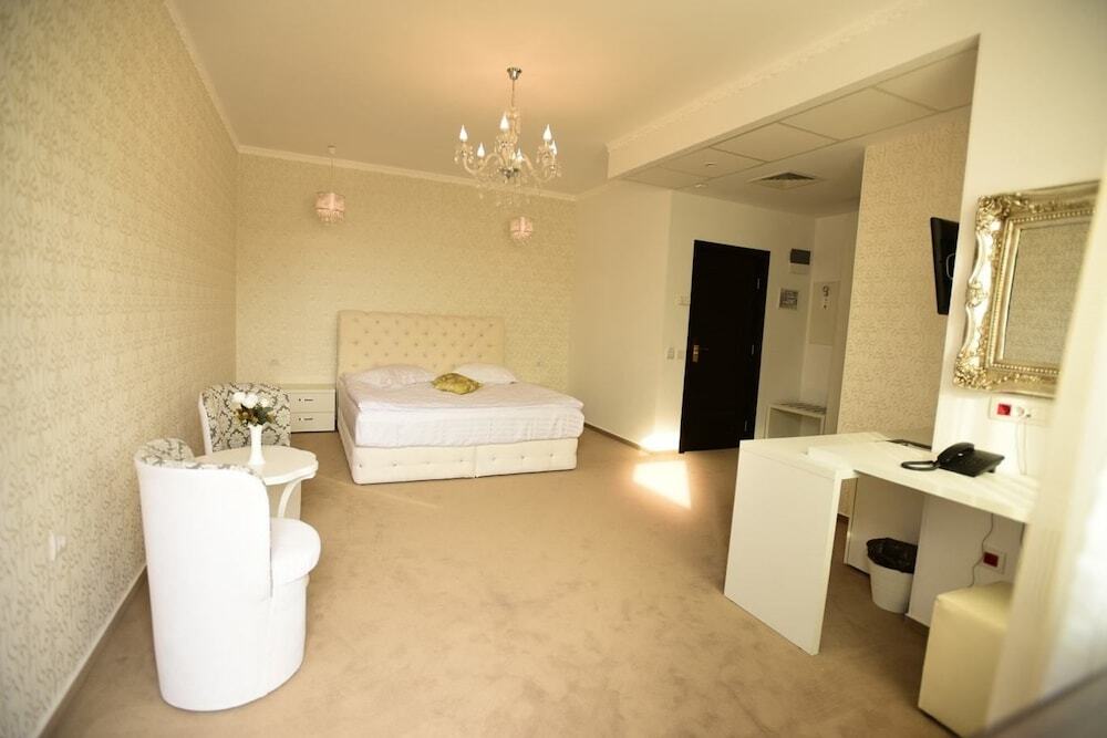 La Rocca Hotel Boutique - 733