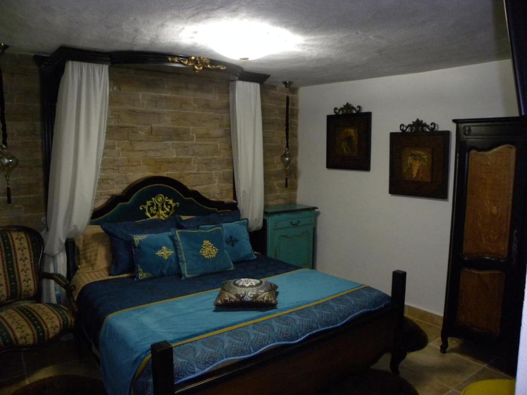 Le Chateau - 970