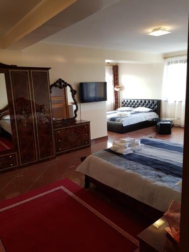 Liberty Rooms - 305
