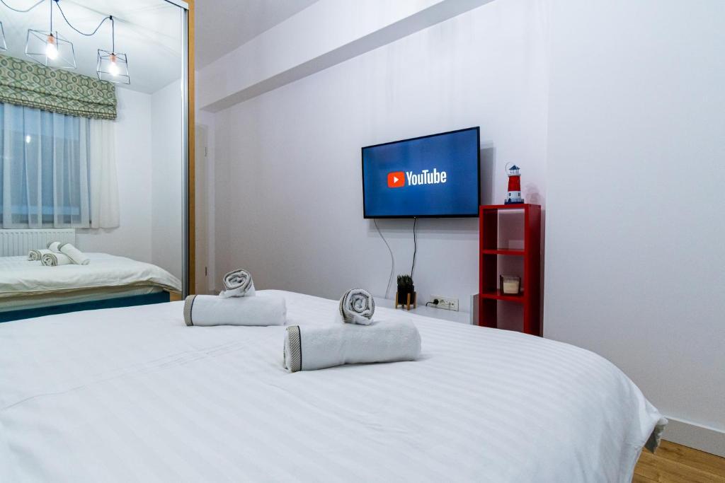 Lighthouse Central Apt with unique views of the Fortress, Free Parking, 5 min by car from the Old Town - 687